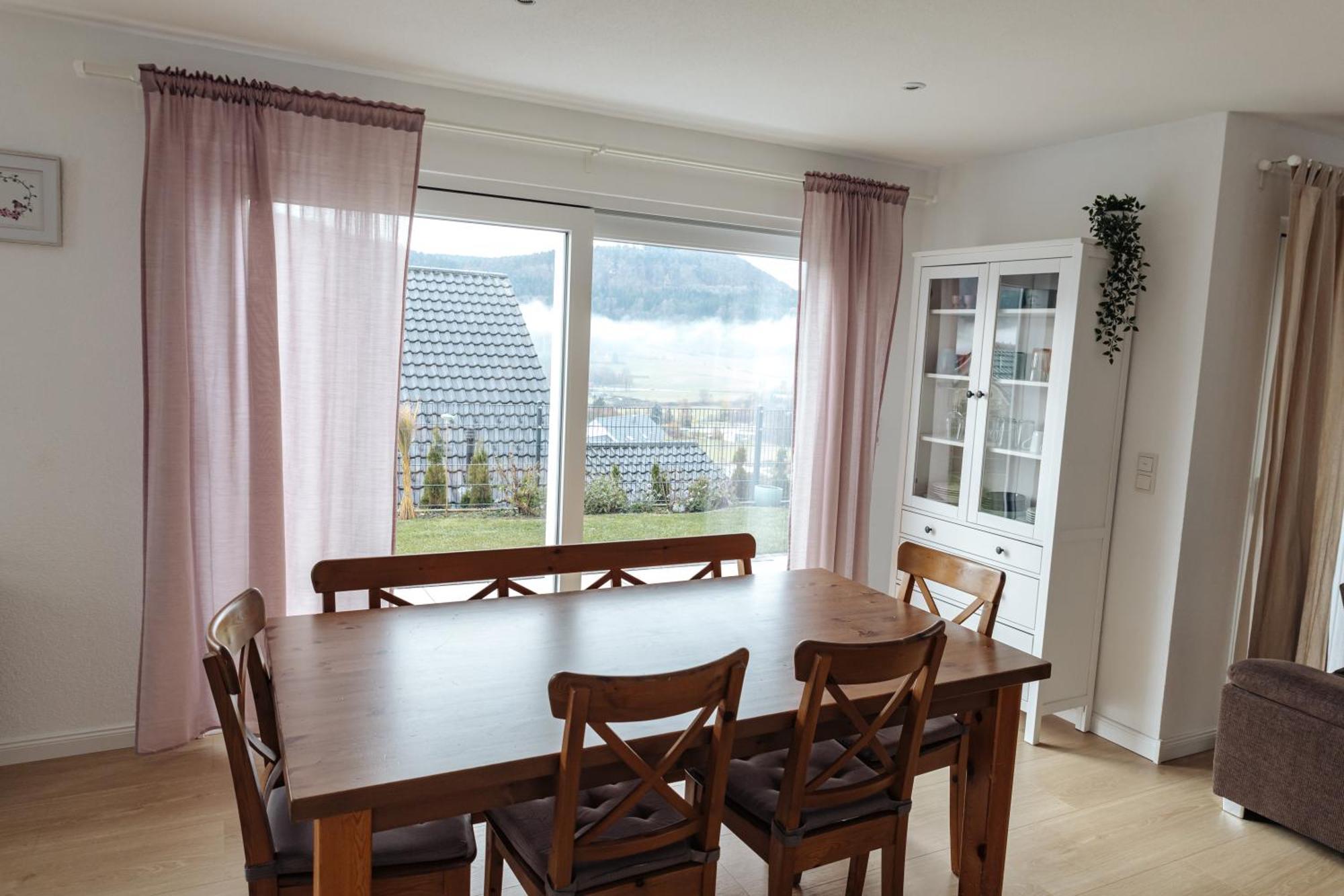 Atemberaubender Ausblick Mit Premium-Wanderwegen Vor Der Haustuer Apartment Albstadt Exterior foto