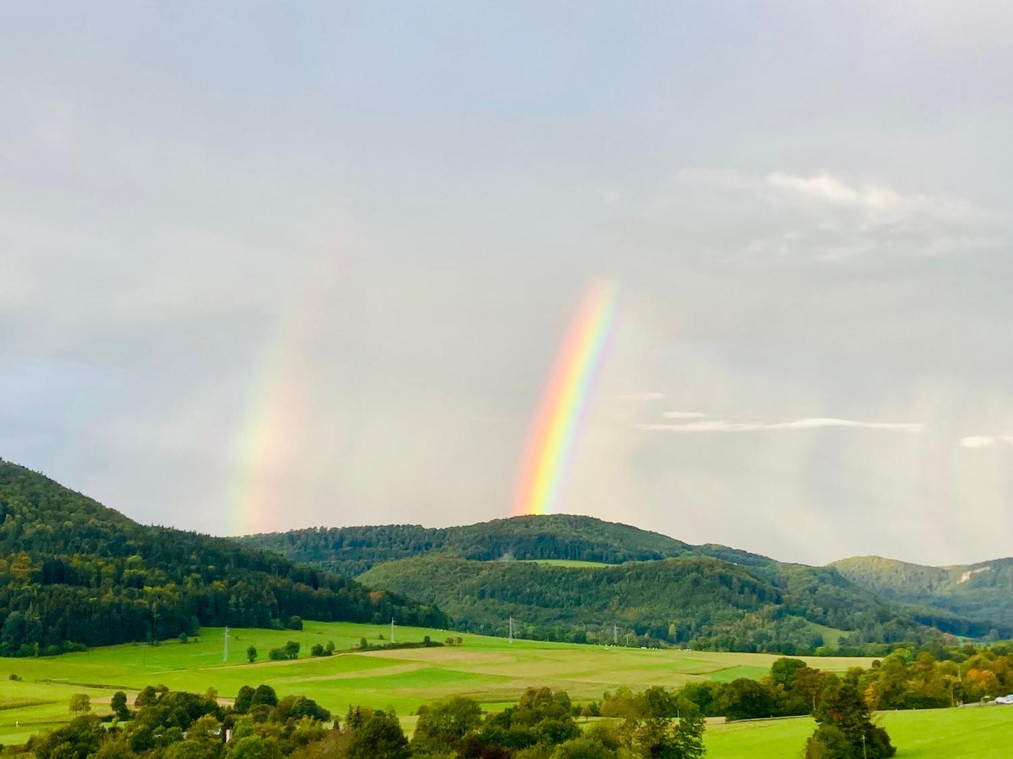 Atemberaubender Ausblick Mit Premium-Wanderwegen Vor Der Haustuer Apartment Albstadt Exterior foto